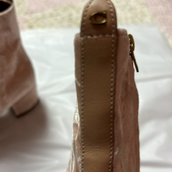 NWOT Coach Pink Blush Juliet ankle bootie size 7 - Picture 5 of 11